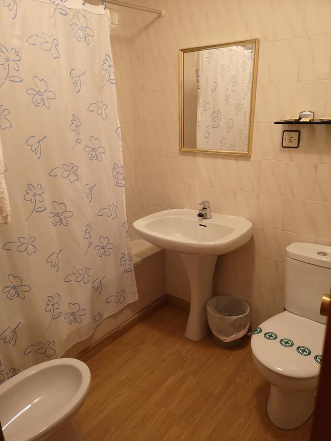 Hostal Pirineos Sarvise Exterior photo